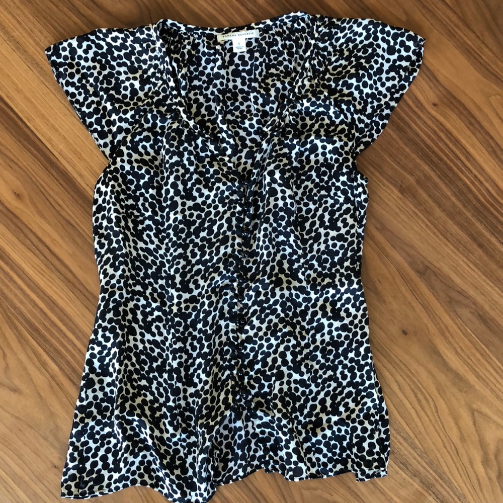 Banana Republic Short Sleeve Shirt, Size Small